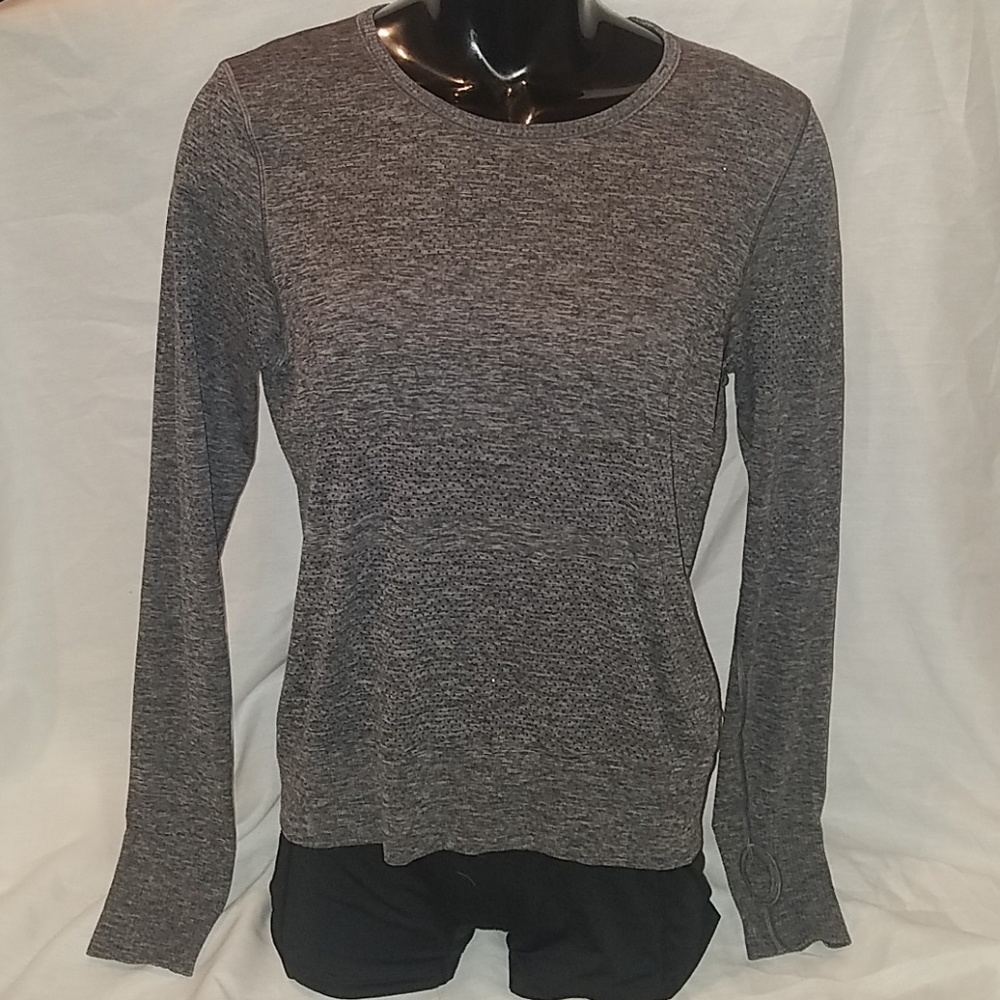 Lululemon gray longsleeve shirt